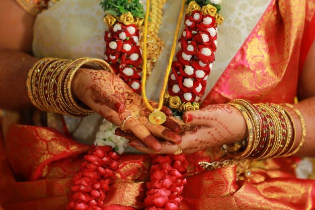 How Marriage Bureaus Handle Religious Differences in Cross-Cultural Marriages