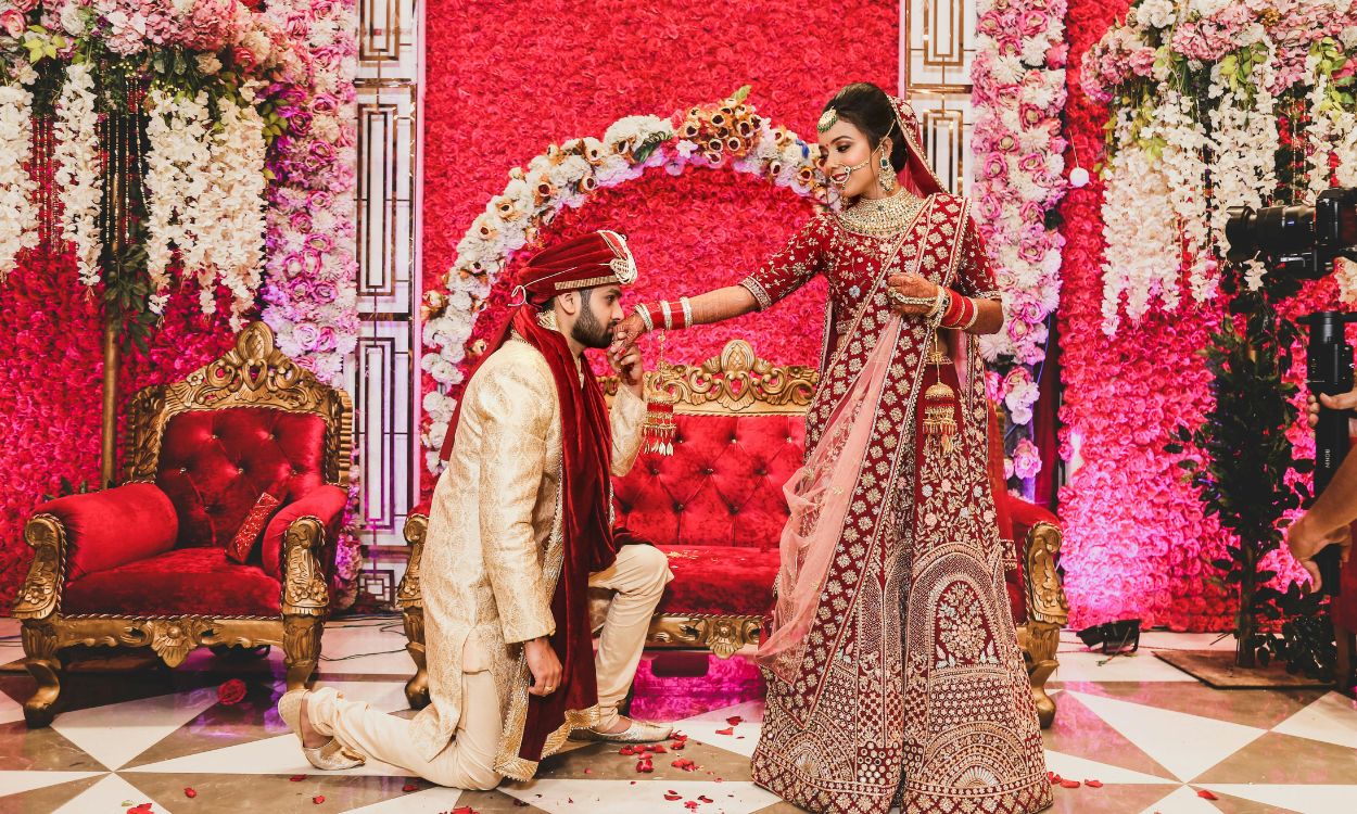 Challenges Faced by Indian Brides Settling Abroad After Marriage